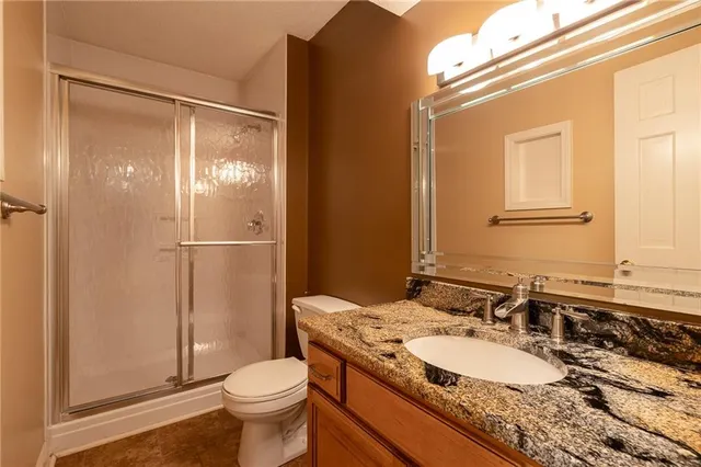 $625,000 | 10821 Milton Thompson Road, Lake Lotawana, MO 64086