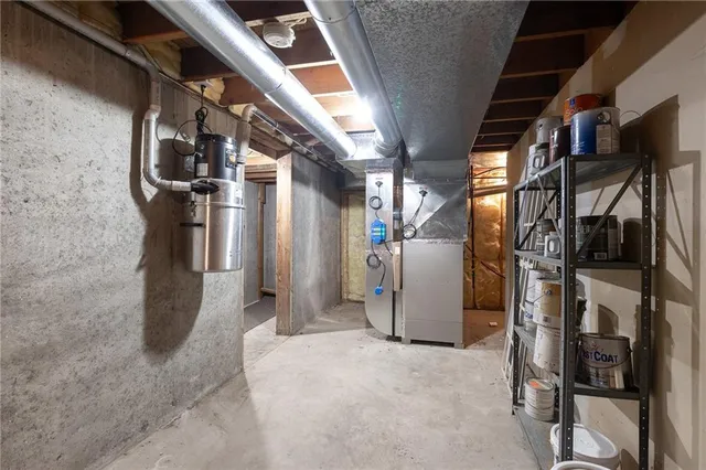 $625,000 | 10821 Milton Thompson Road, Lake Lotawana, MO 64086