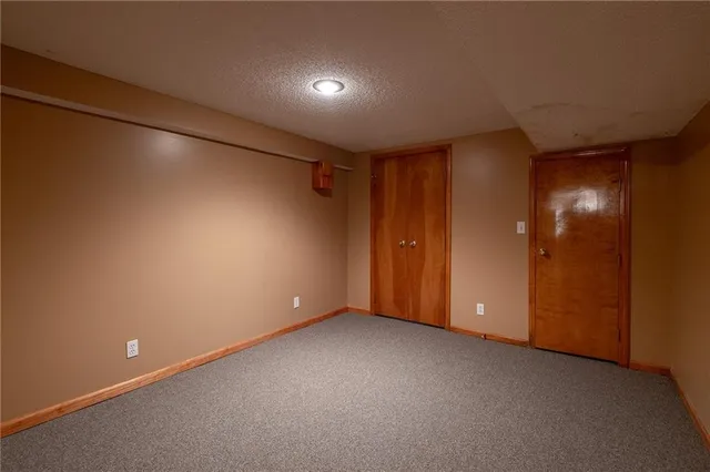 $625,000 | 10821 Milton Thompson Road, Lake Lotawana, MO 64086