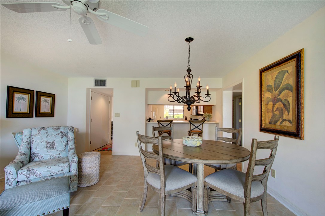 201 Neptune Road, Unit 157 St. Simons Island, GA 31522 - Photo 12 of 29 Dining area