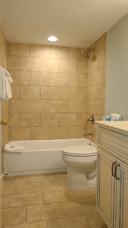 201 Neptune Road, Unit 157 St. Simons Island, GA 31522 - Photo 22 of 29 Guest bathroom