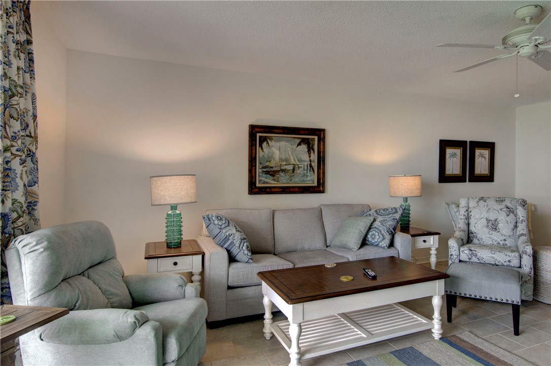 201 Neptune Road, Unit 157 St. Simons Island, GA 31522 - Photo 9 of 29 Living area