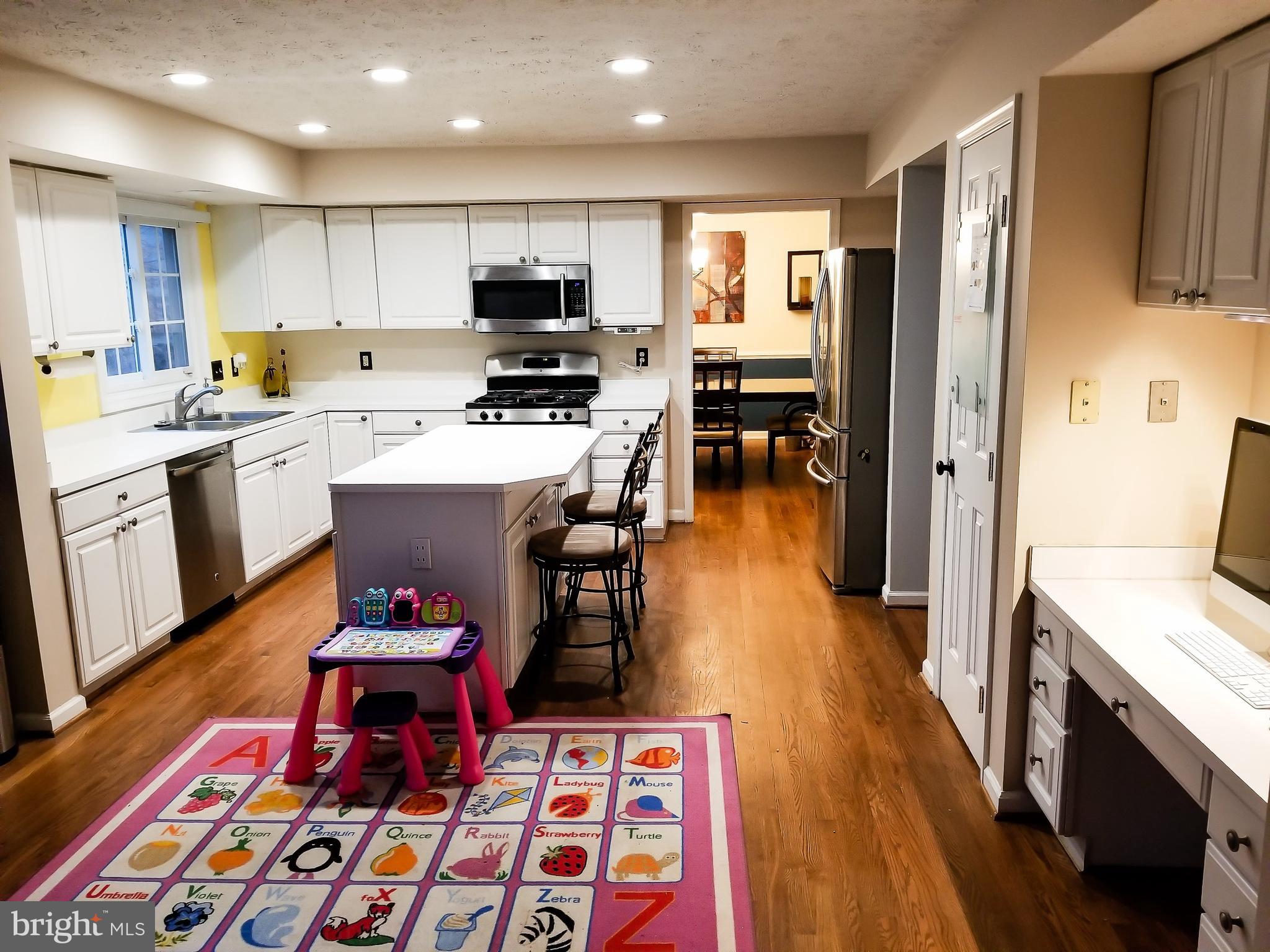 8116 Fe Carter Road Laurel, MD 20724 - Photo 22 of 23 Kitchen with Island