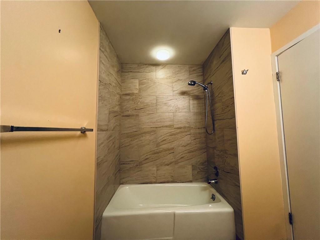 2034 Swallow Hill Road, Unit 116 Pittsburgh, PA 15220 - Photo 23 of 28 Gallery Image 23