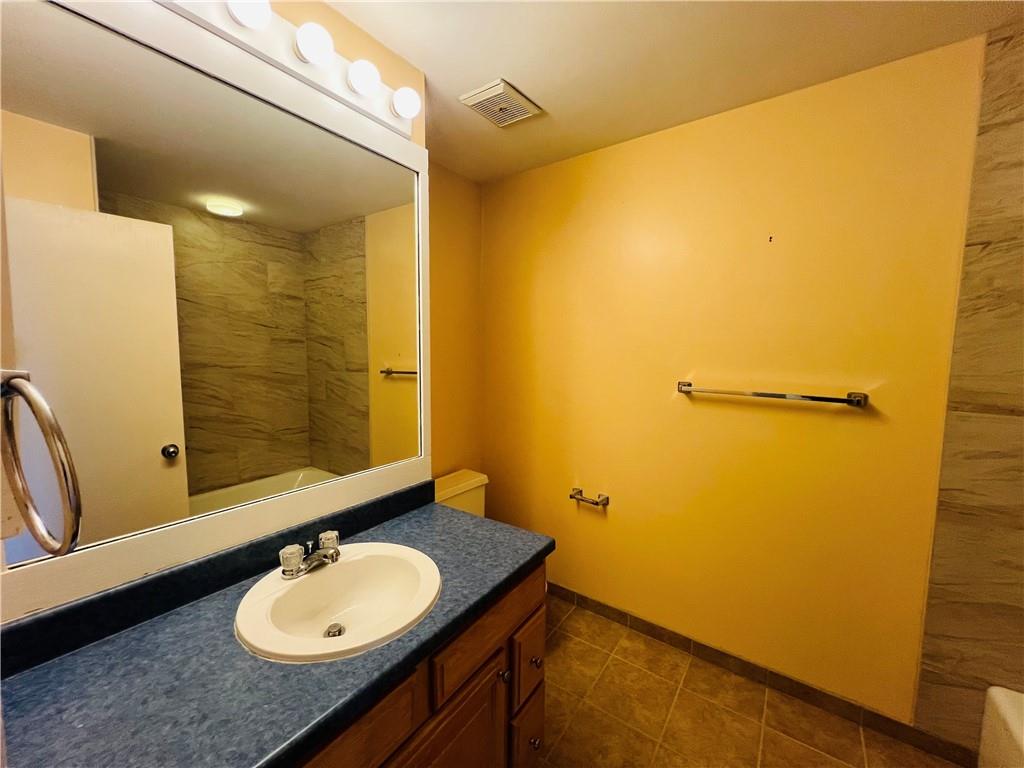 2034 Swallow Hill Road, Unit 116 Pittsburgh, PA 15220 - Photo 24 of 28 Gallery Image 24