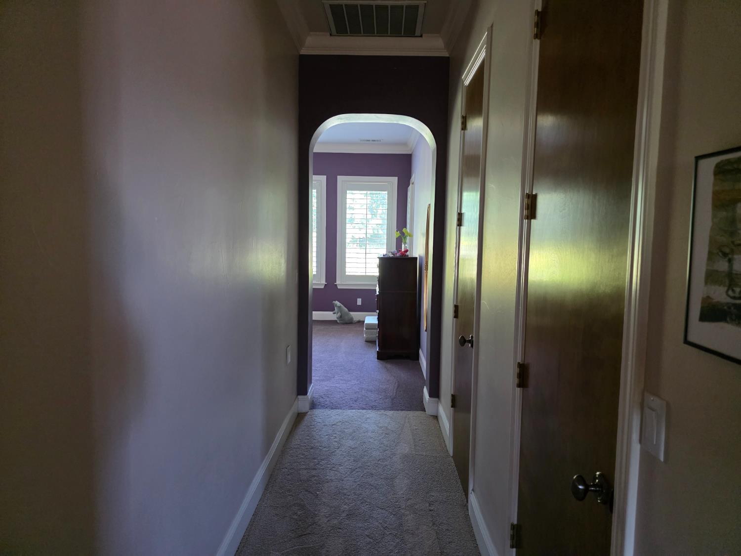 1072 Rorden Avenue Selma, CA 93662 - Photo 22 of 40 a view of a livingroom from a hallway