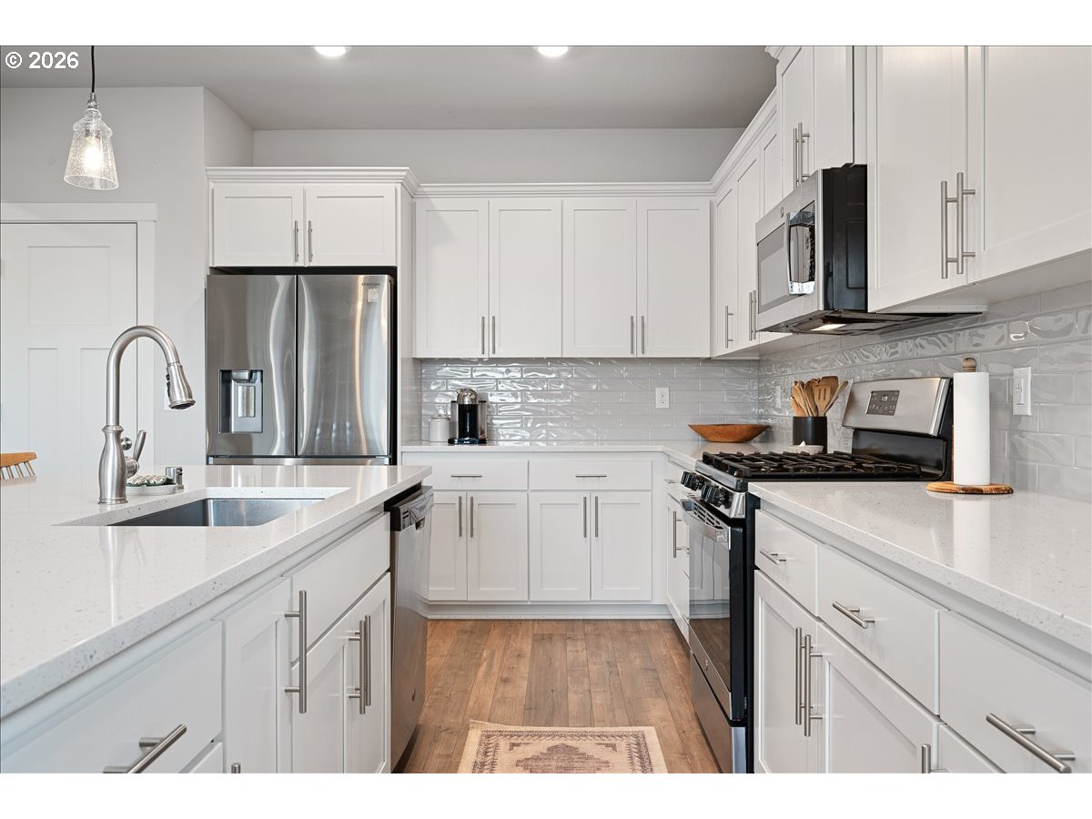 6439 North 87th Court Camas, WA 98607 - Photo 11 of 48