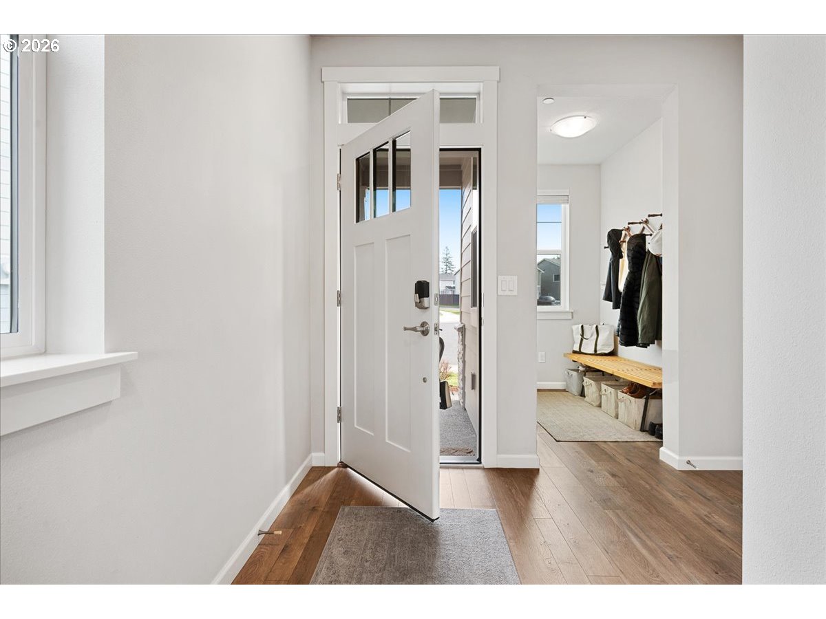 6439 North 87th Court Camas, WA 98607 - Photo 4 of 48