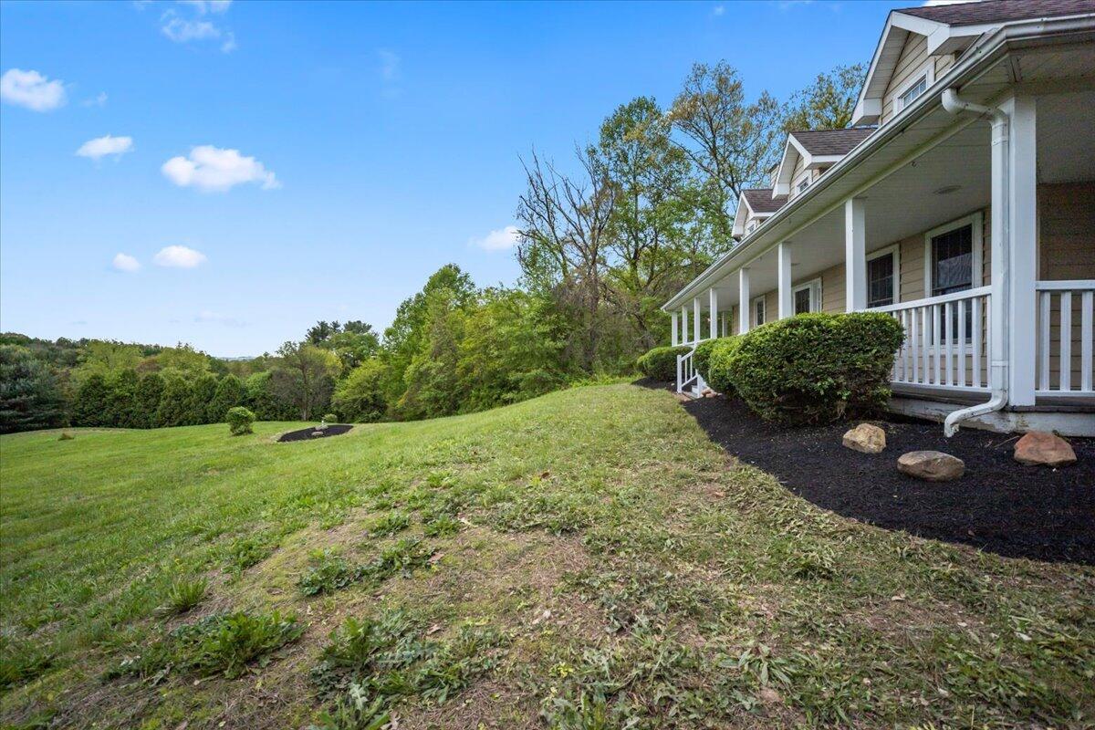 3380 Hamburg Road Southwest Lancaster, OH 43130 - Photo 7 of 68 Gallery Image 7