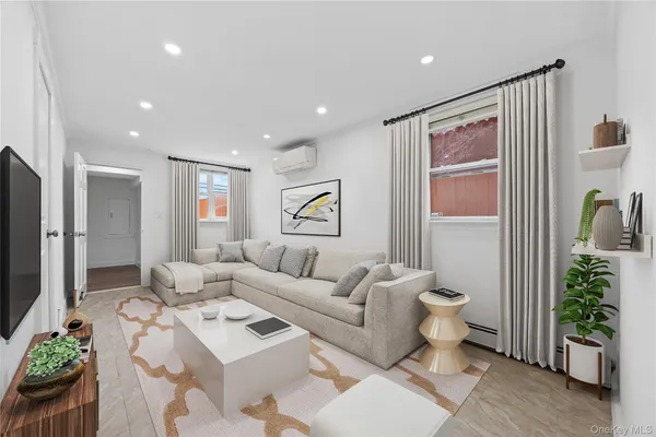 $829,000 | 3121 Mickle Avenue | Baychester