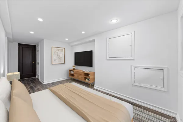 $829,000 | 3121 Mickle Avenue | Baychester