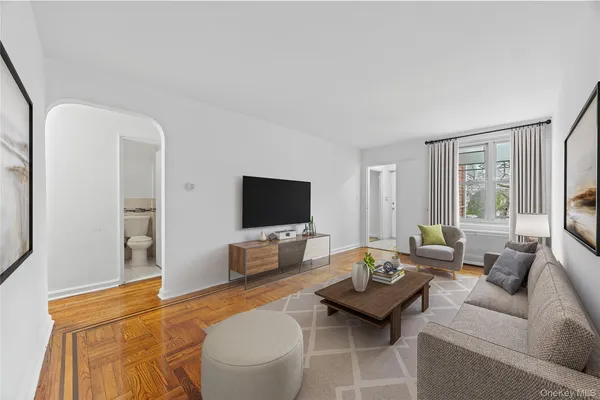 $829,000 | 3121 Mickle Avenue | Baychester