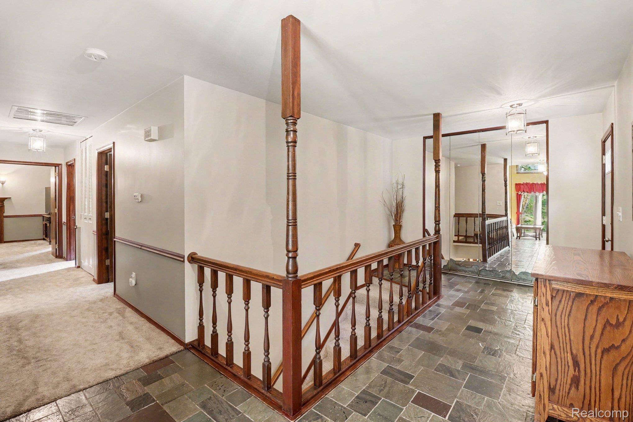 6300 North Raddatz Road Fowlerville, MI 48836 - Photo 8 of 42 014_file_3917.jpg