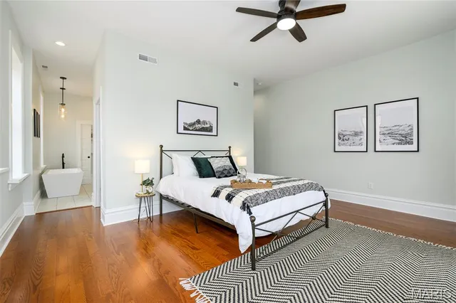 $370,000 | 3435 Oregon Avenue, St. Louis, MO 63118