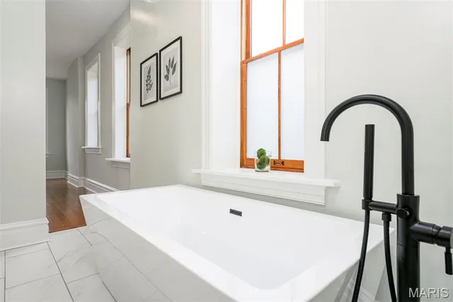 $370,000 | 3435 Oregon Avenue, St. Louis, MO 63118