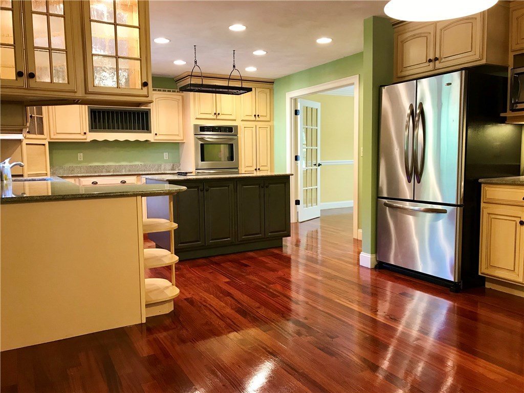 11 Castle Gate Road Cumberland, RI 02864 - Photo 8 of 26 Gallery Image 8