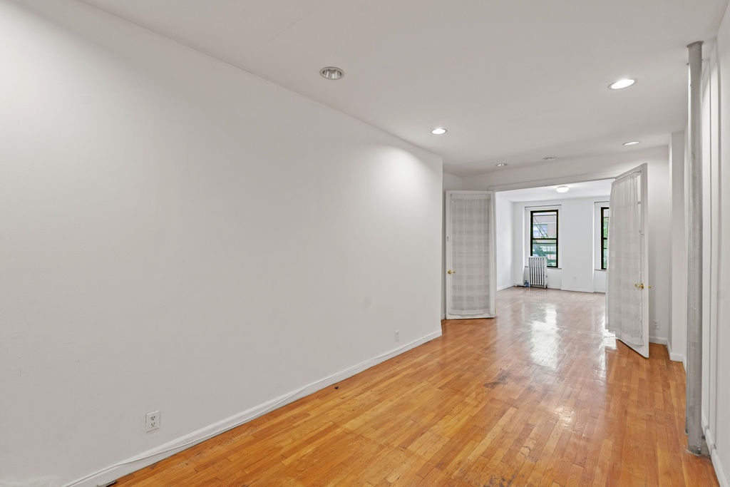 1460 2nd Avenue Manhattan, NY 10021 - Photo 10 of 14