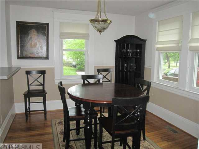 409 Parkway High Point High Point, NC 27262 - Photo 9 of 15 Dining Room.