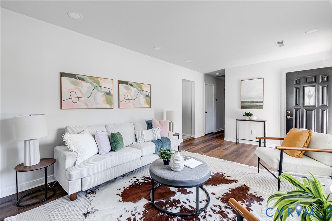 11601 Featherstone Court Midlothian, VA 23113 - Photo 2 of 27