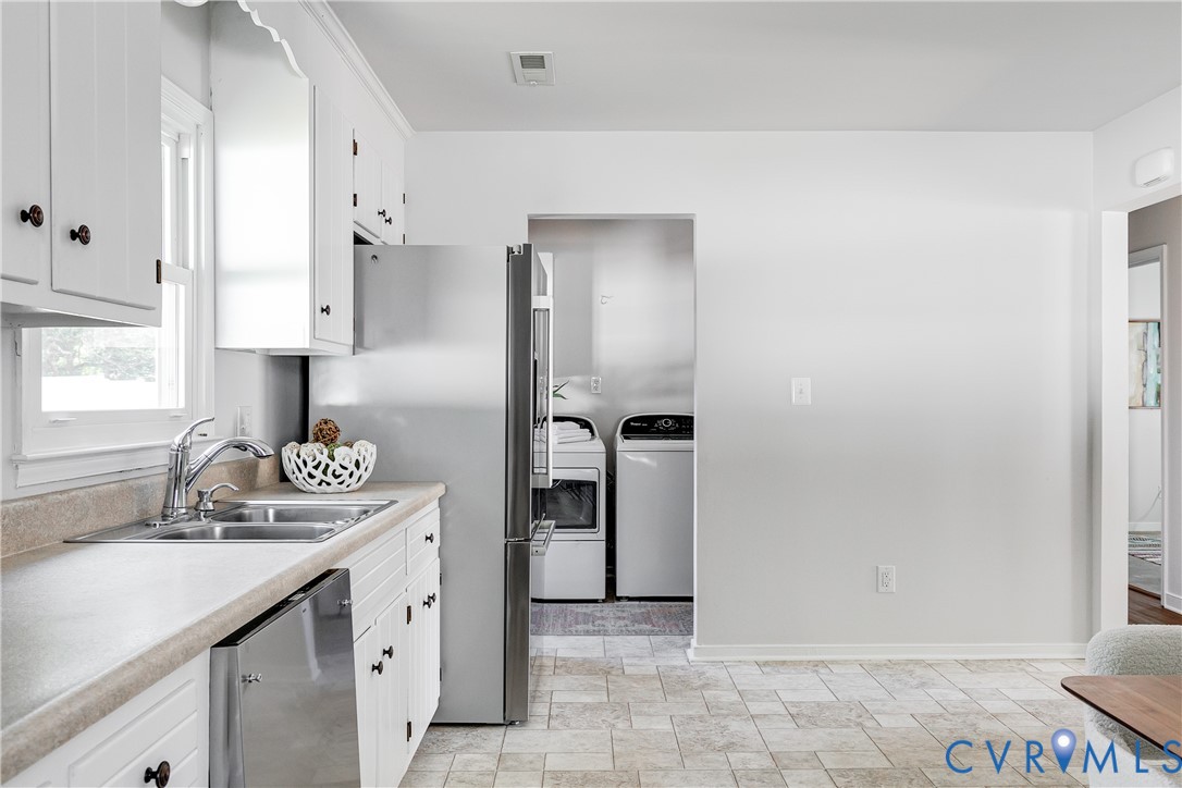 11601 Featherstone Court Midlothian, VA 23113 - Photo 7 of 27