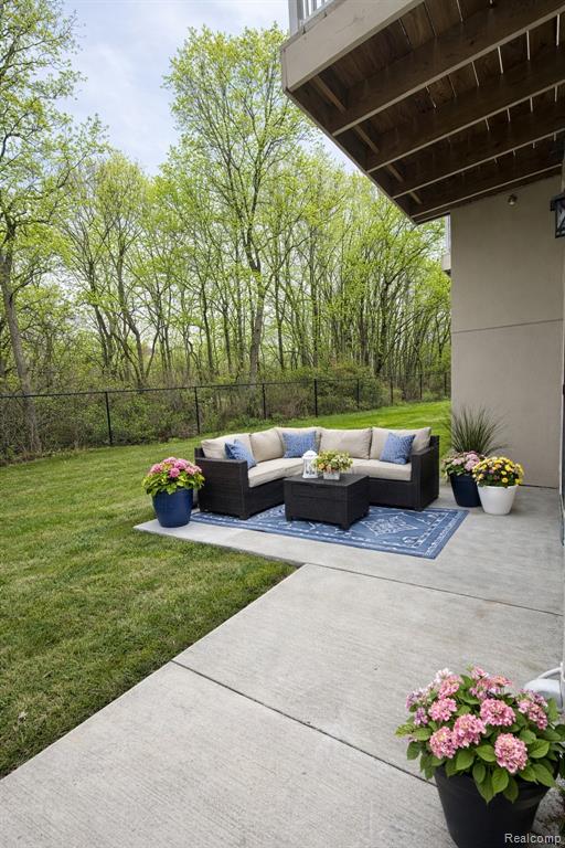 31480 Warren Road, Unit 302 Westland, MI 48185 - Photo 24 of 33