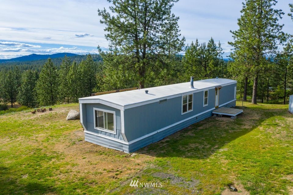 5696 Weaver Road Deer Park, WA 99006 - Photo 4 of 10 Gallery Image 4