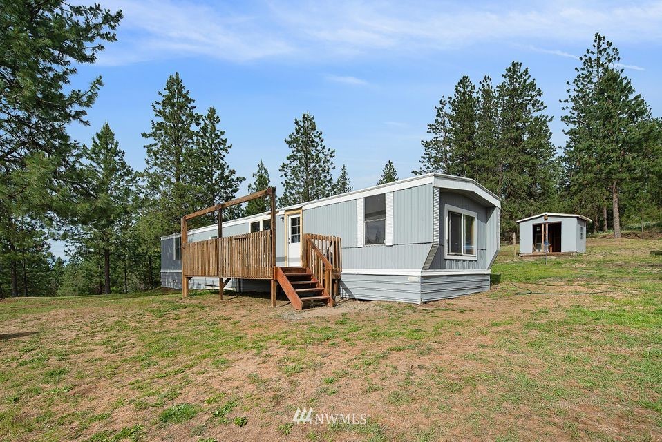 5696 Weaver Road Deer Park, WA 99006 - Photo 5 of 10 Gallery Image 5