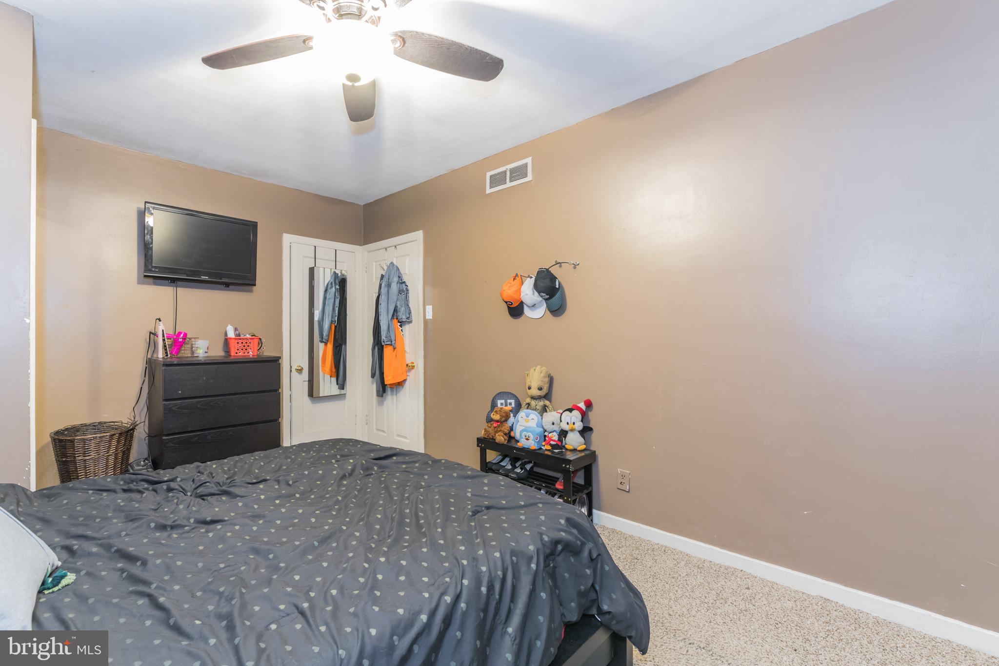 9214 Horatio Road Philadelphia, PA 19114 - Photo 14 of 27 Gallery Image 14