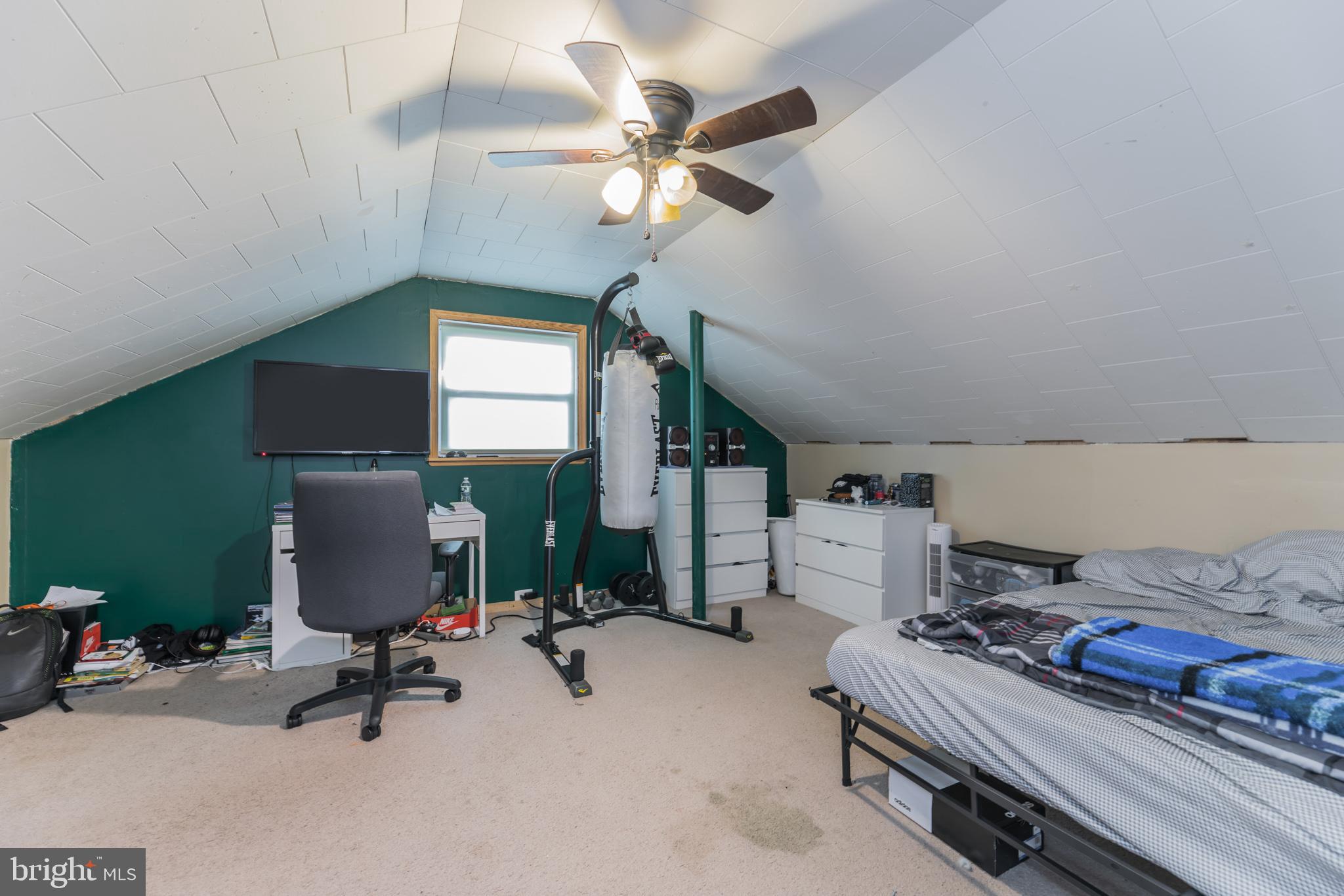 9214 Horatio Road Philadelphia, PA 19114 - Photo 18 of 27 Gallery Image 18