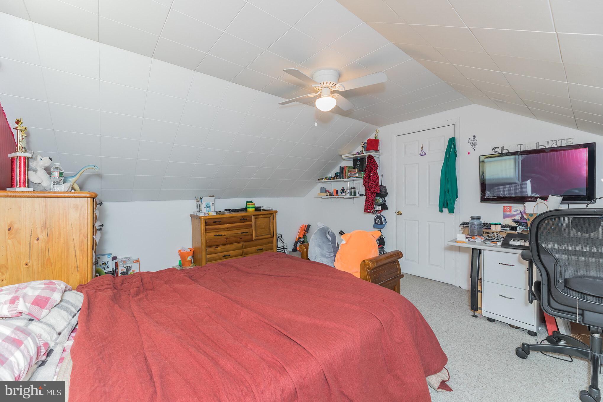 9214 Horatio Road Philadelphia, PA 19114 - Photo 21 of 27 Gallery Image 21