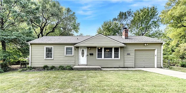 $280,000 | 5709 West 70th Terrace, Overland Park, KS 66204