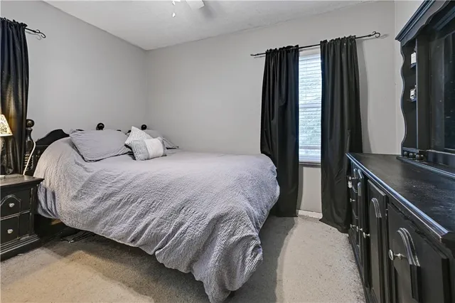 $280,000 | 5709 West 70th Terrace, Overland Park, KS 66204