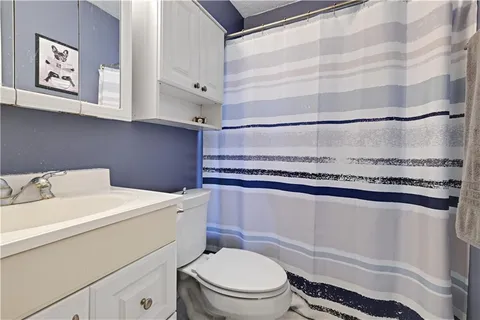 $280,000 | 5709 West 70th Terrace, Overland Park, KS 66204