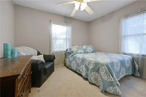 $280,000 | 5709 West 70th Terrace, Overland Park, KS 66204