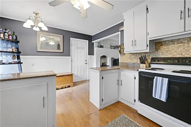 $270,000 | 5709 West 70th Terrace, Overland Park, KS 66204