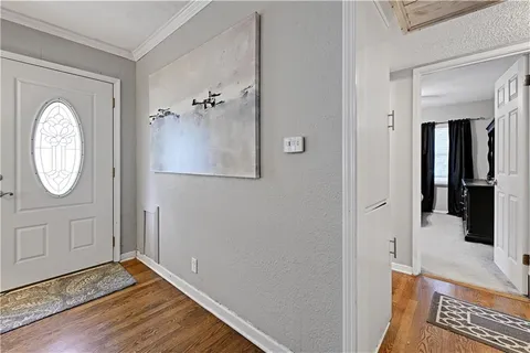 $280,000 | 5709 West 70th Terrace, Overland Park, KS 66204