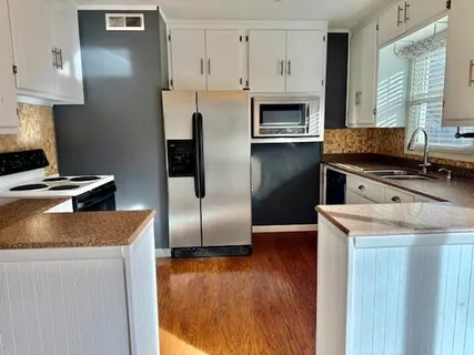 $270,000 | 5709 West 70th Terrace, Overland Park, KS 66204