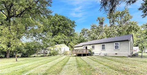 $280,000 | 5709 West 70th Terrace, Overland Park, KS 66204