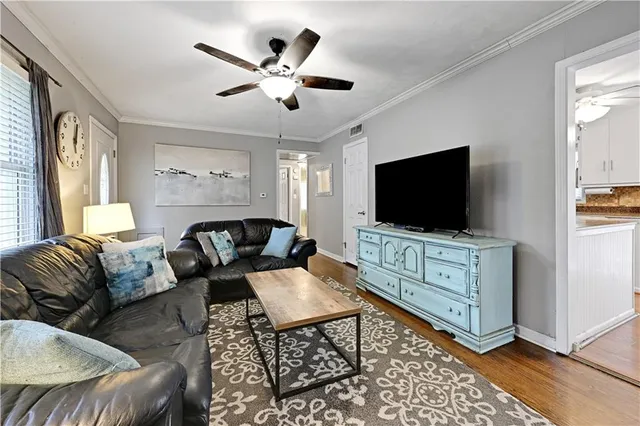 $280,000 | 5709 West 70th Terrace, Overland Park, KS 66204