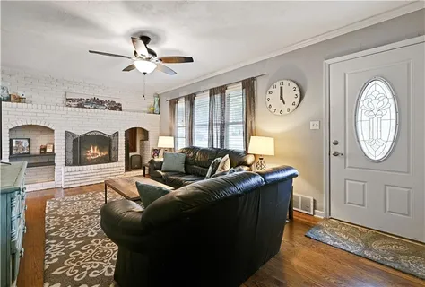 $280,000 | 5709 West 70th Terrace, Overland Park, KS 66204