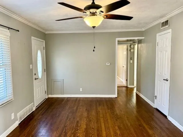 $270,000 | 5709 West 70th Terrace, Overland Park, KS 66204