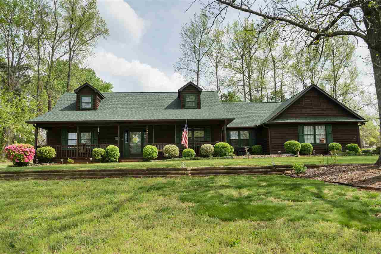 138 Chestnut Lake Drive Inman, SC 29349 - Photo 1 of 36