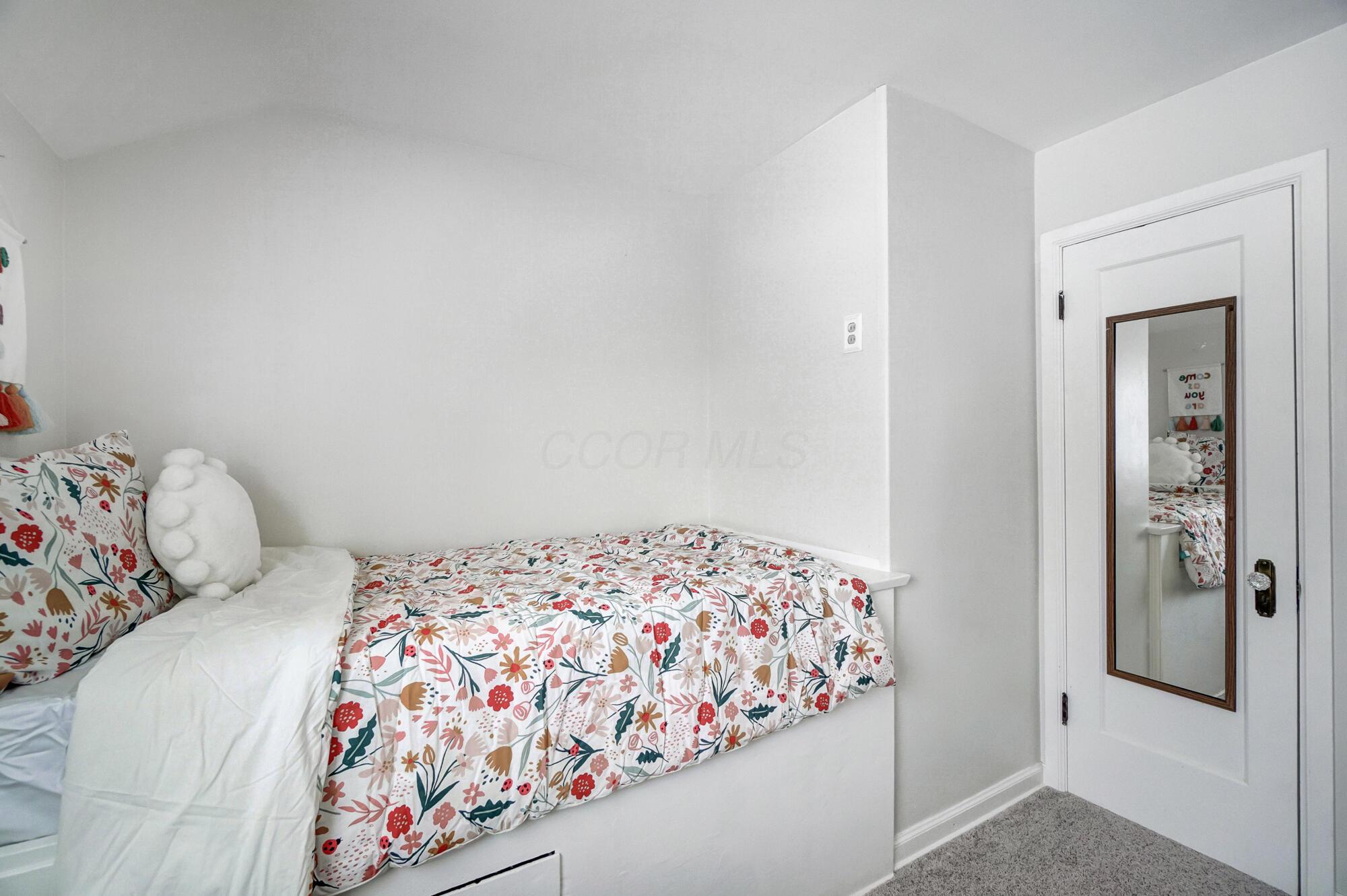 2990 Parkside Road Columbus, OH 43204 - Photo 23 of 34 Bedroom 3