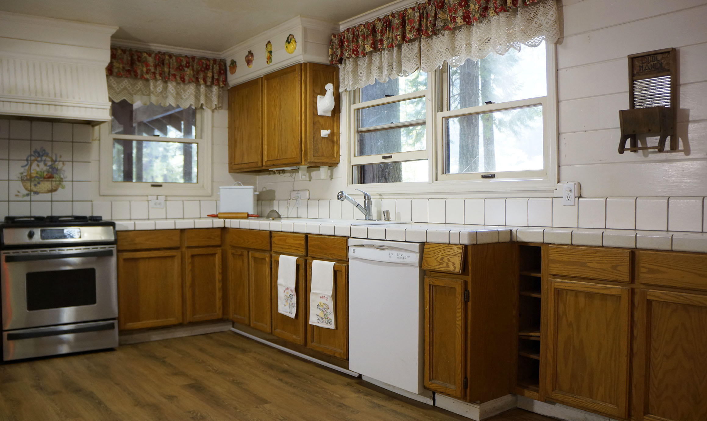 9441 Thatcher Mill Road Shingletown, CA 96088 - Photo 18 of 34 Kitchen