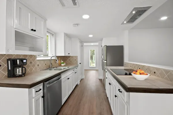 $2,250 | 14527 Duncannon Drive, Houston, TX 77015