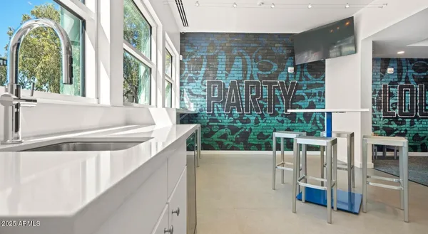 $1,174 | 6025 West Thomas Road, Unit ST, Phoenix, AZ 85033