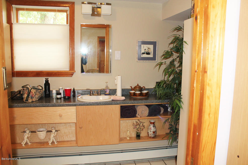 65 Cadwell Road Pittsfield, MA 01201 - Photo 21 of 40 IMG_2591
