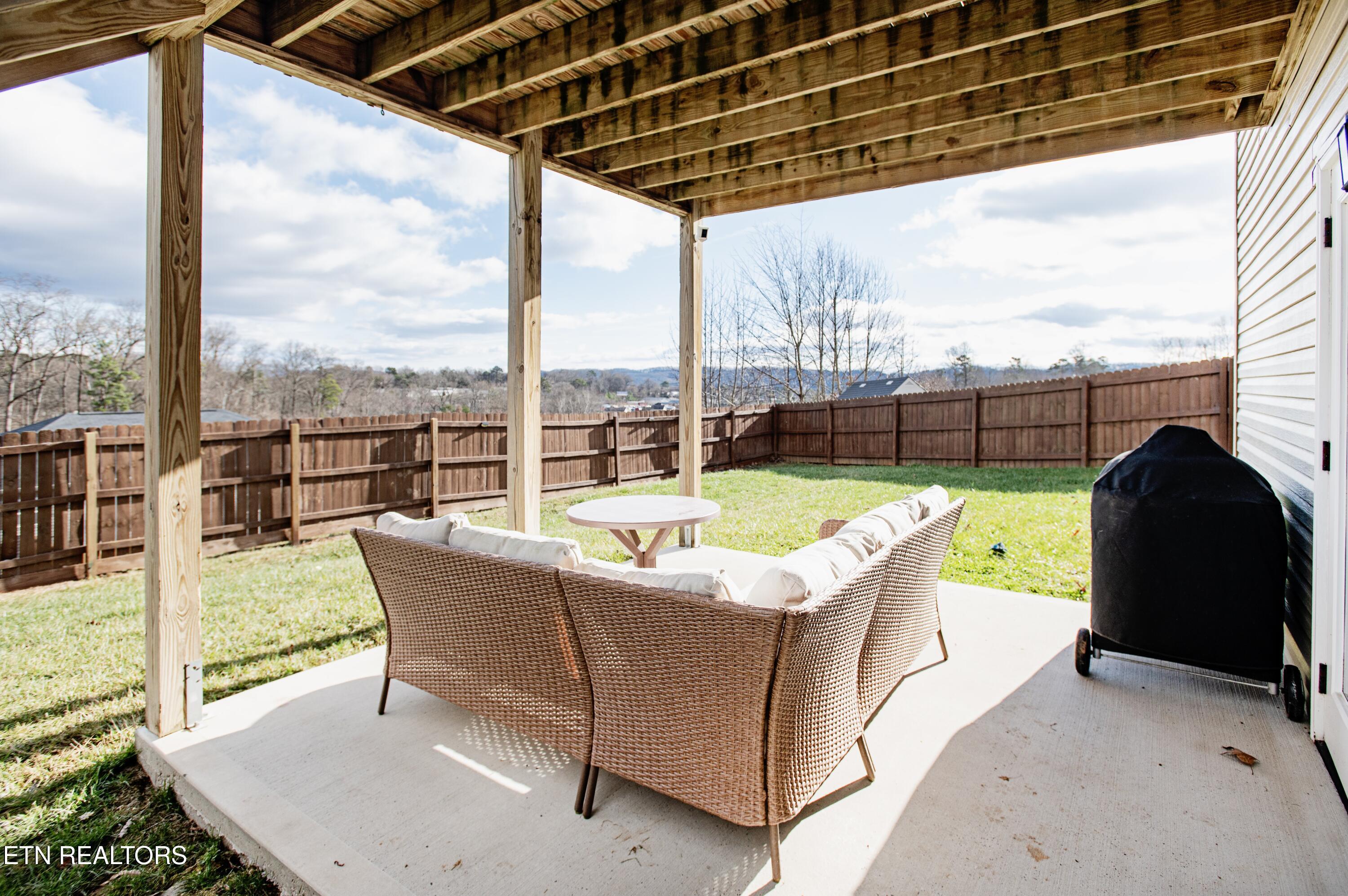 3405 Boulder Point Lane Powell, TN 37849 - Photo 27 of 31 Patio