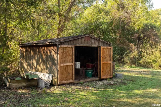 $978,000 | 19168 County Line Road, Jonesboro, IL 62952