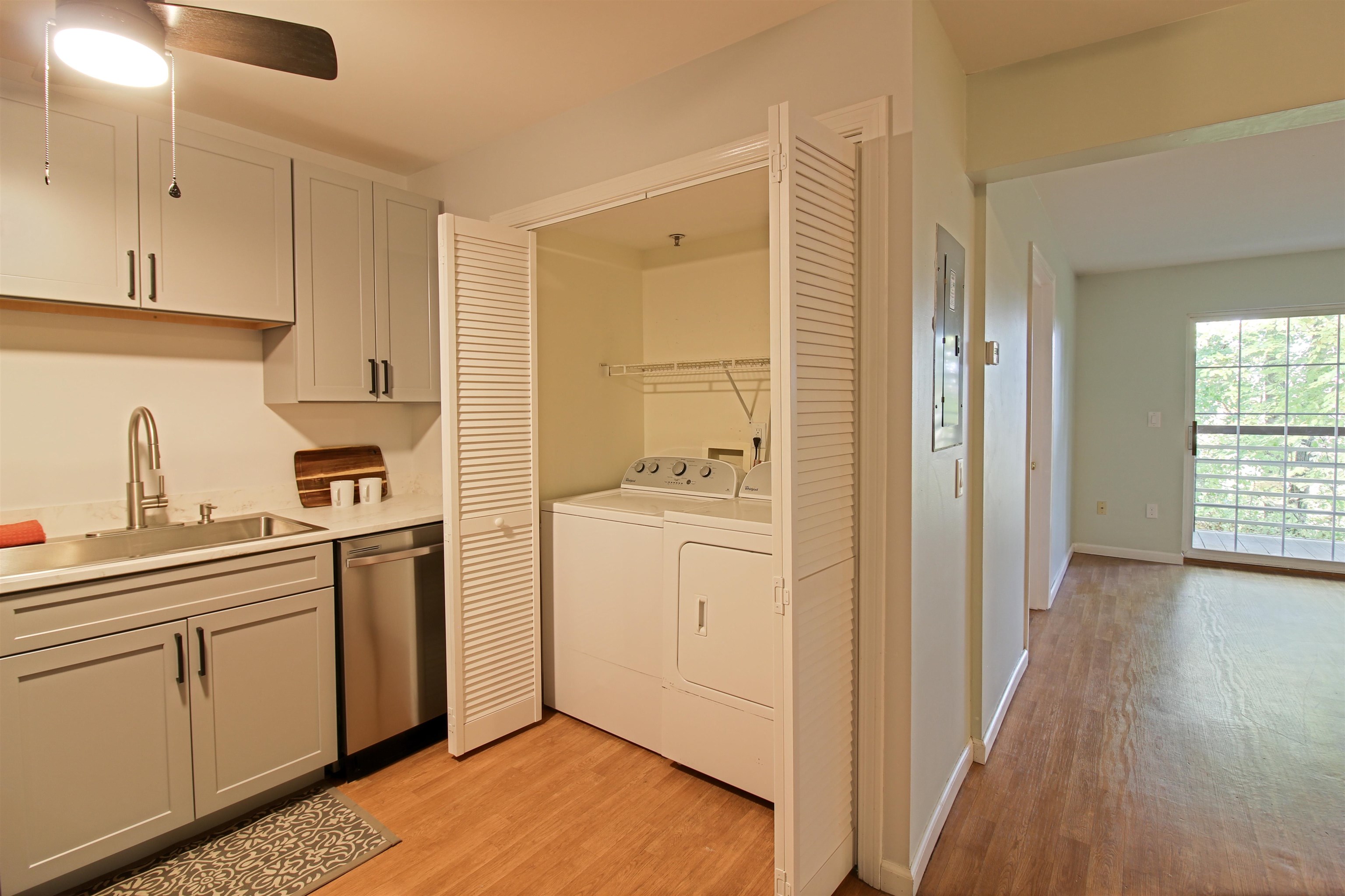 285 Hildred Drive, Unit 285 Burlington, VT 05401 - Photo 3 of 24